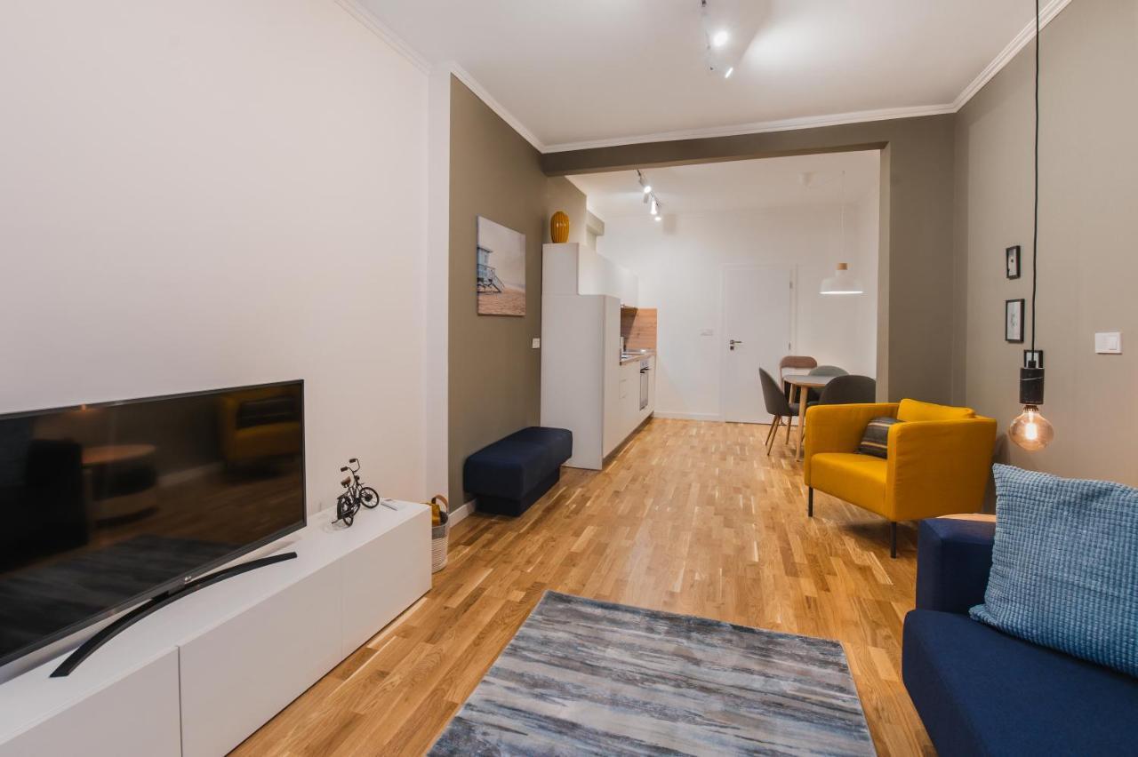 Pieces Of Nature In A Stylish One-Bedroom Flat By Flat Mаnager ソフィア エクステリア 写真